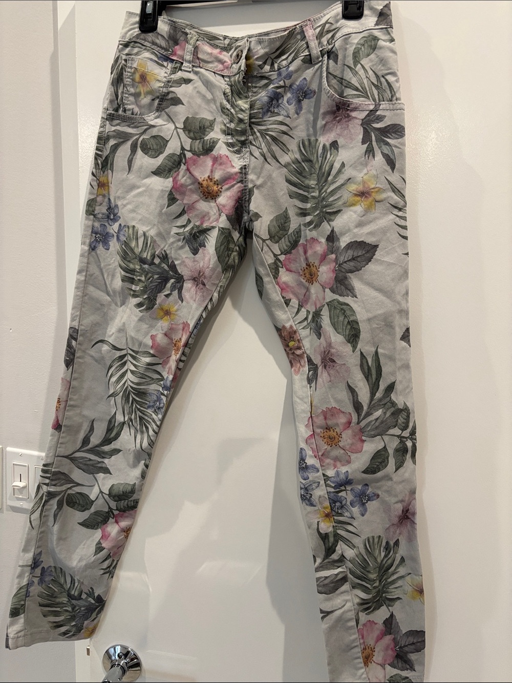 Floral Straight-Leg Pants in Pink & Green